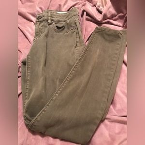 NWOT Vince Camuto Olive Green Jeans Sz 2/26